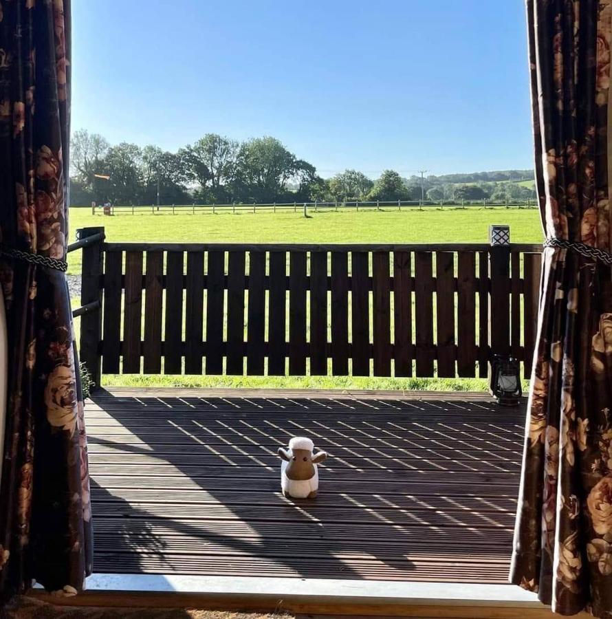 Country Bumpkin - Romantic Couples Stay In Oakhill Cabin Extérieur photo