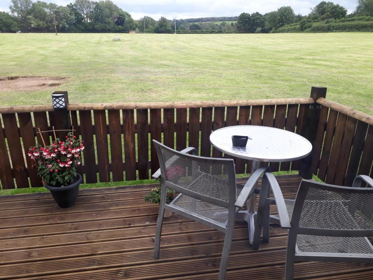 Country Bumpkin - Romantic Couples Stay In Oakhill Cabin Extérieur photo
