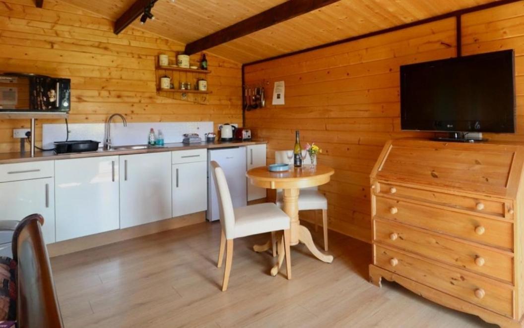 Country Bumpkin - Romantic Couples Stay In Oakhill Cabin Extérieur photo